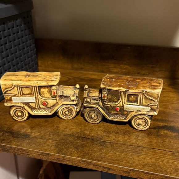 VTG Ford Model T Salt & Pepper Shakers - Picture 2 of 4